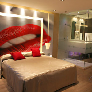 Cupón - Suite Ducha - con cena, desayuno y caja erótica