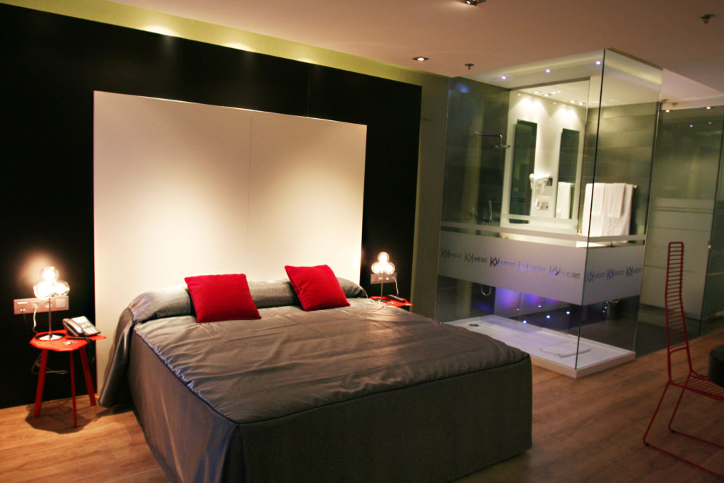 img-kadrit-hotel-suite-ducha-24